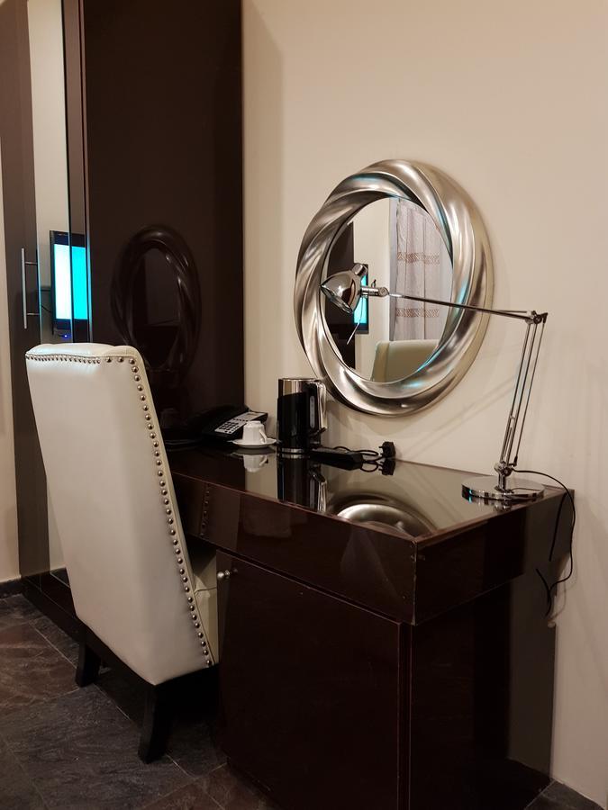 Nicotel Apartments Abuja Bagian luar foto